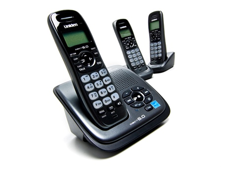 Uniden DECT 6.0 3-Handset Cordless Phone with Digital Answering System